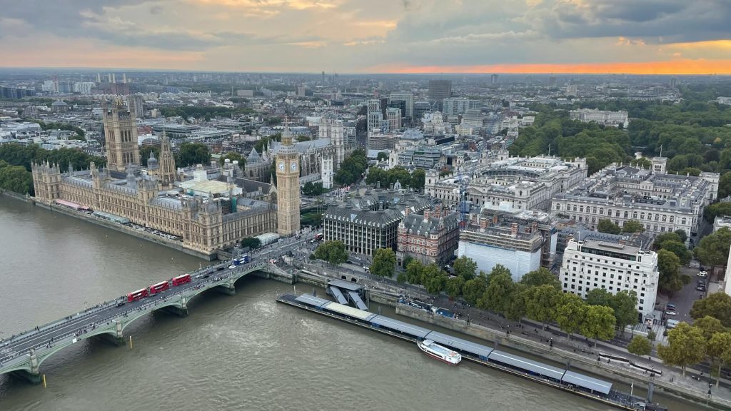 The Stranger on Westminster Bridge Who Stayed When It Mattered Most A Moment That Stopped Time on Westminster Bridge visual