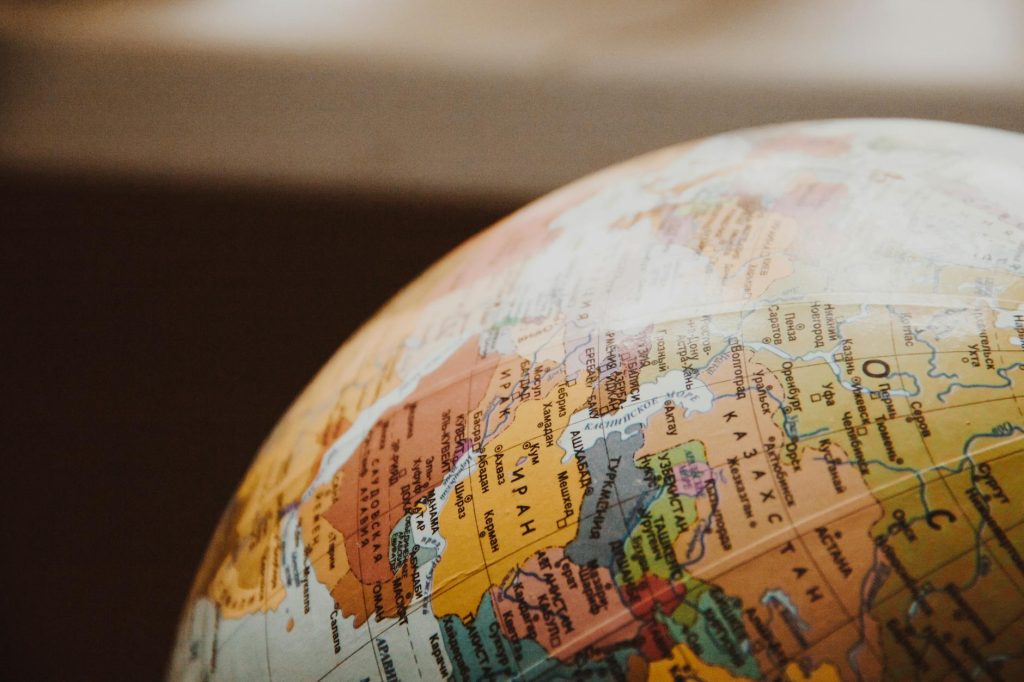 Key global developments shaping the world today Geopolitical tensions and shifting power dynamics visual